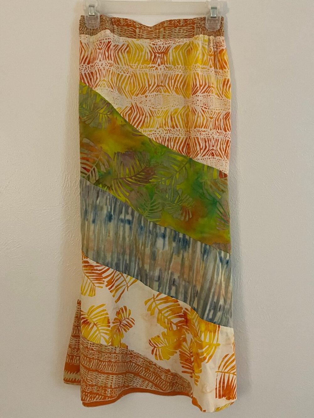 Santiki Multicolor Floral Beachy Patchwork Y2K Maxi Skirt Size M Boho Tropical